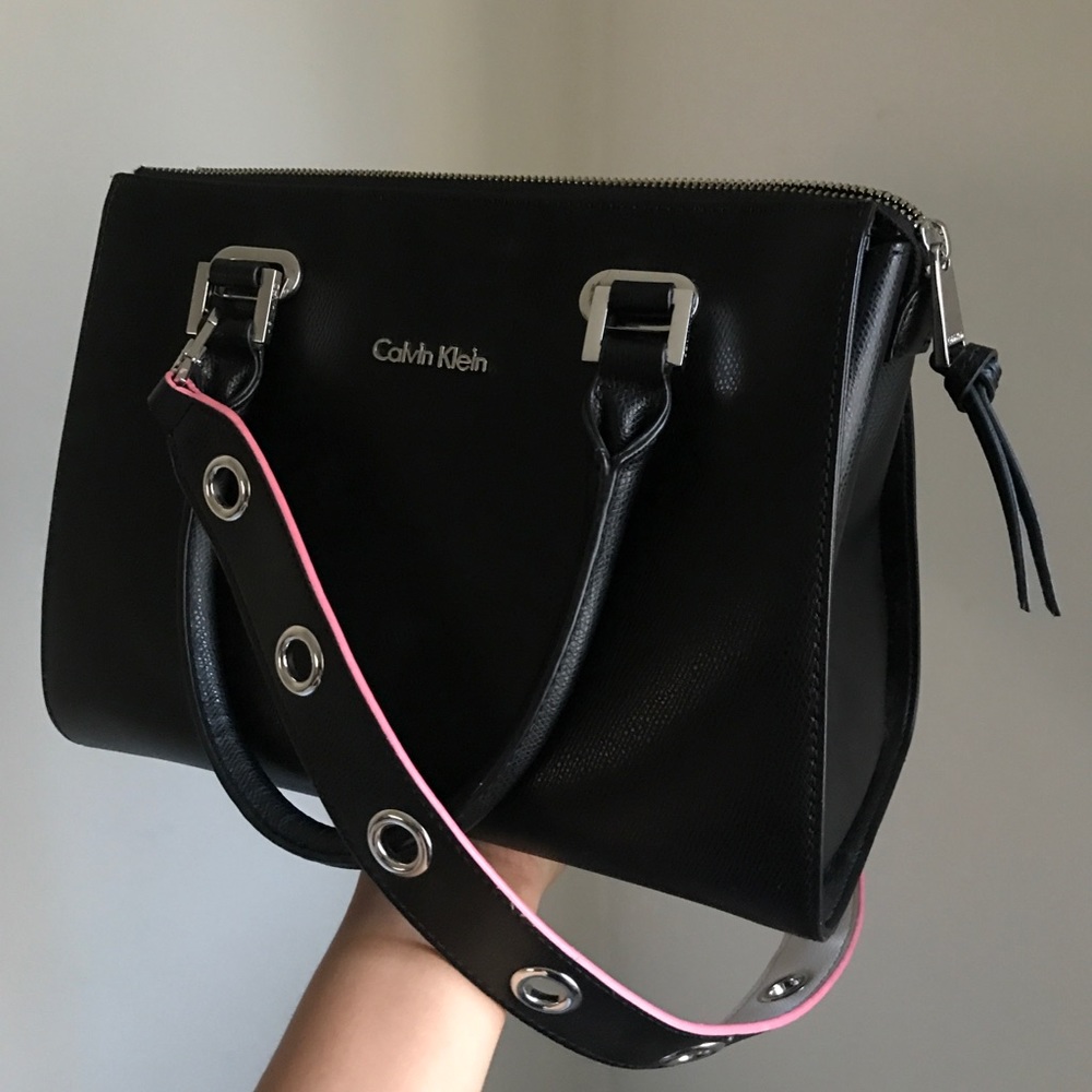 Medium Black Genuine leather Calvin Klein satchel